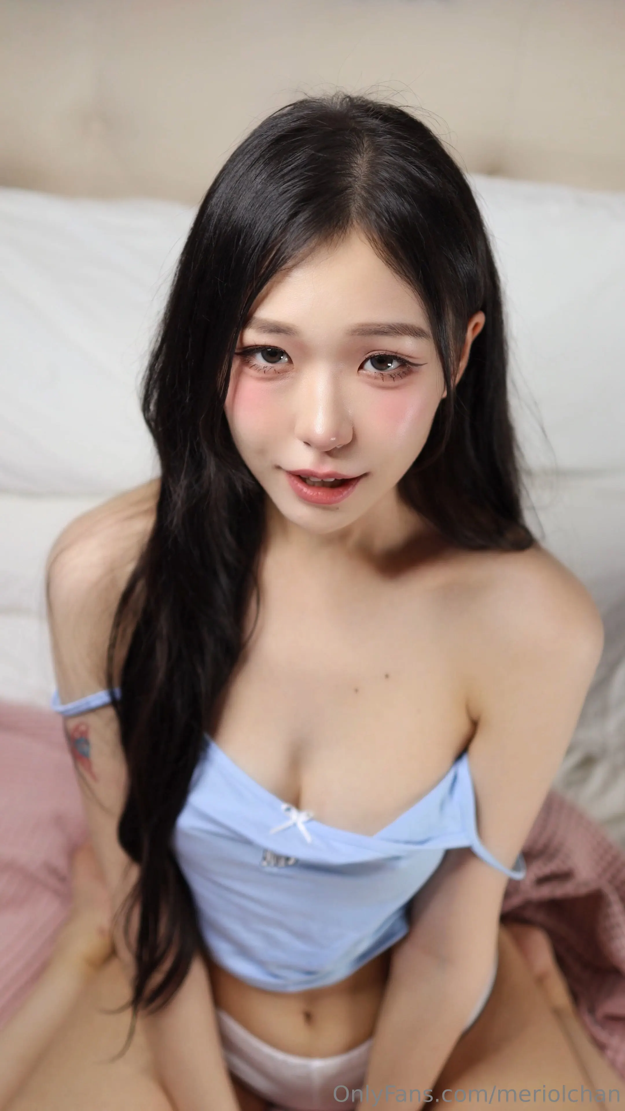 新加坡高颜值反差Rmeriolchan[145V-32GB][持续更新]