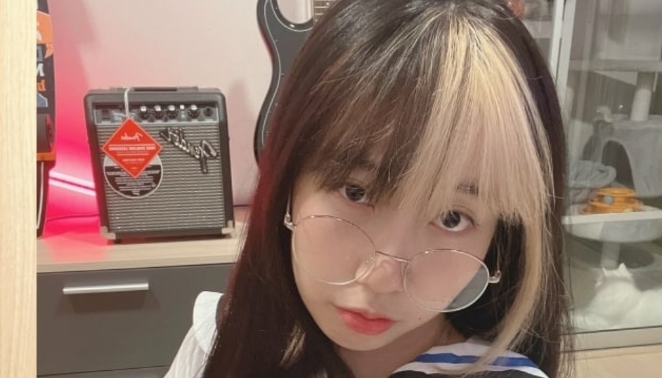 OnlyFans网红情侣[褒姒]私拍视图[6.63G+5.44G]