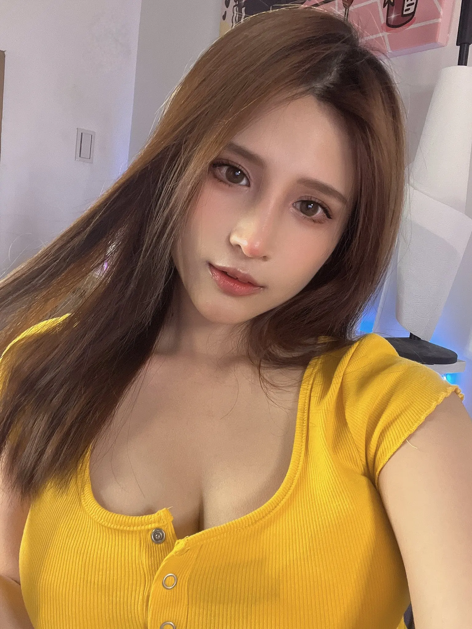 Ashisyourlove(Ash艾希老師) 最新合集[78GB]