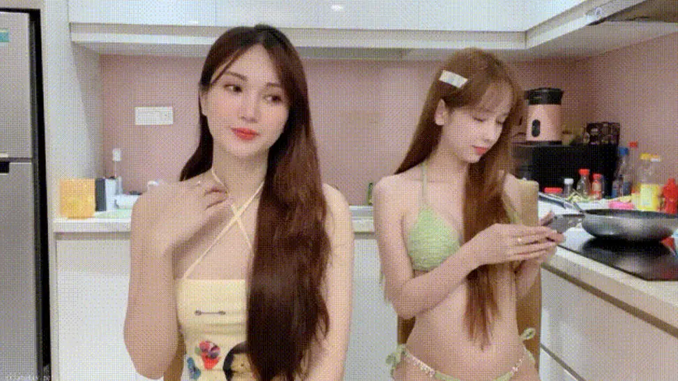 Stripchat逆天颜值主播 anna102 闺蜜双秀诱惑[183V-141GB]