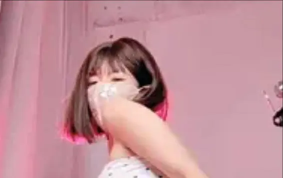 自wei喷shui福利姬 狮子座 秀的水乱流 合集 [118V-103GB]