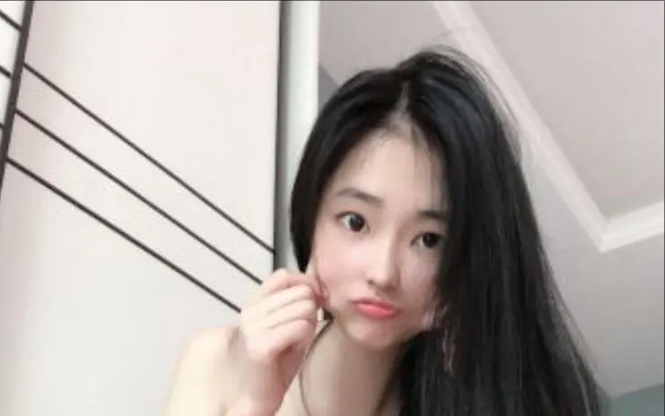 高颜值可爱美少女福利姬 芋喵喵 合集[27V-11GB]