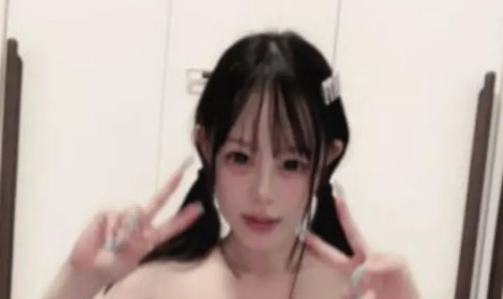 双马尾娇小萝莉小童 极品身材 [33V-26GB]