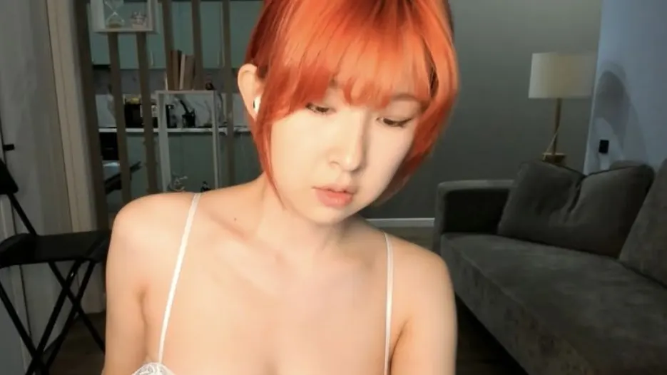 韩国21岁高颜值豪乳人气主播pompumii 合集 [30V-26GB]