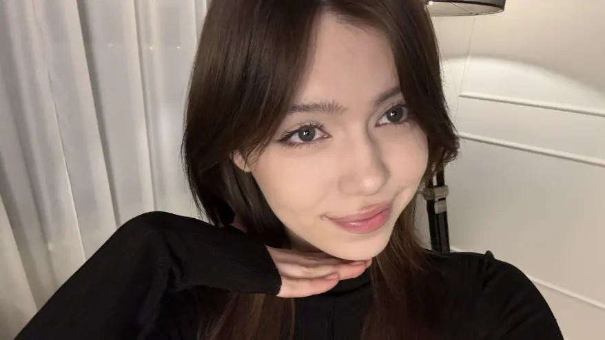 超高颜值福利姬 JoNorris 嫩出水[129V-21GB]