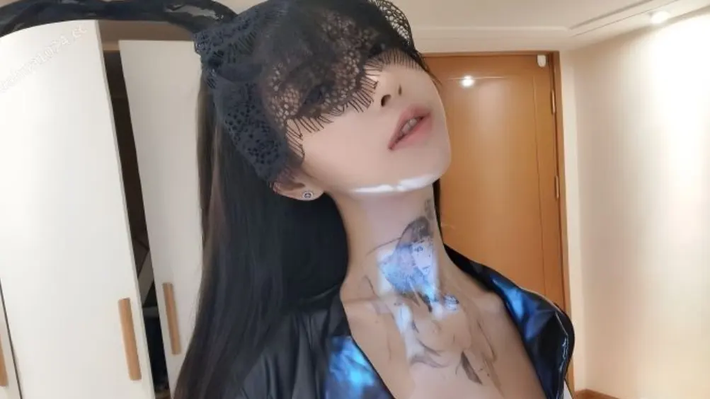 极品泄密 广州许璐等30位美女高清合集 [129V-2.3GB]