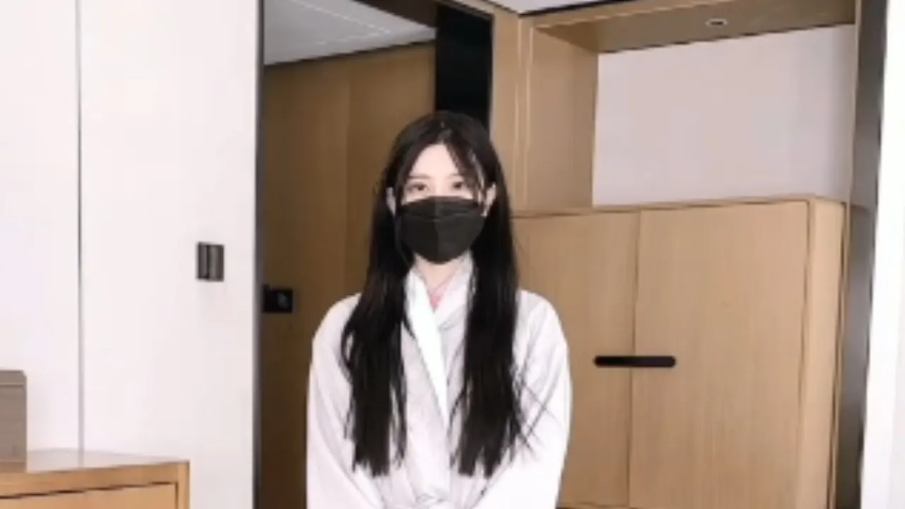 安安老师 25部E奶330分钟珍藏版[25V-5.4G]