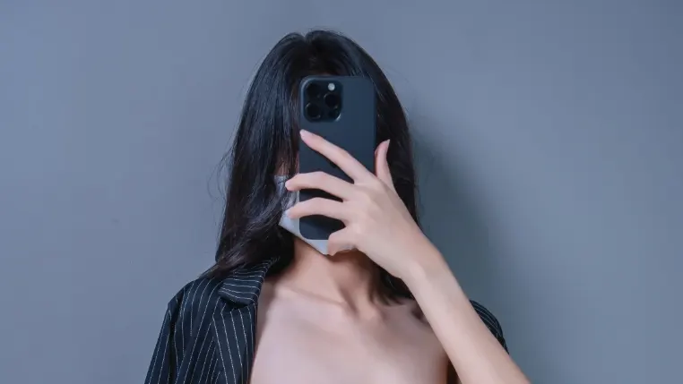 极品白嫩萝莉 shixiaotaone小桃 合集 [121V-45.6G]