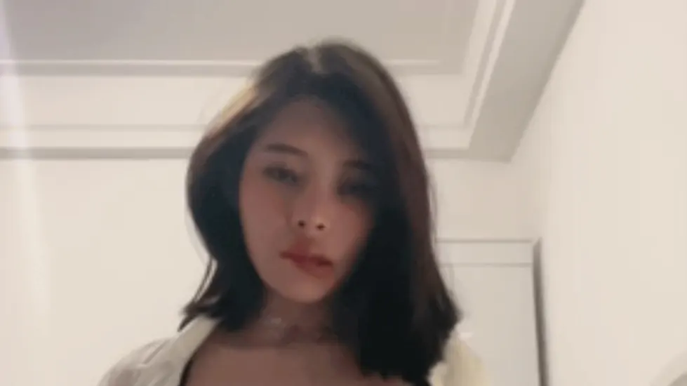 F妮可 气质御姐少妇傲人双峰热舞 [38V-17G]