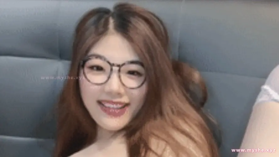 眼镜妹 女大沐沐 04.19-10.29直播合集 57v60G